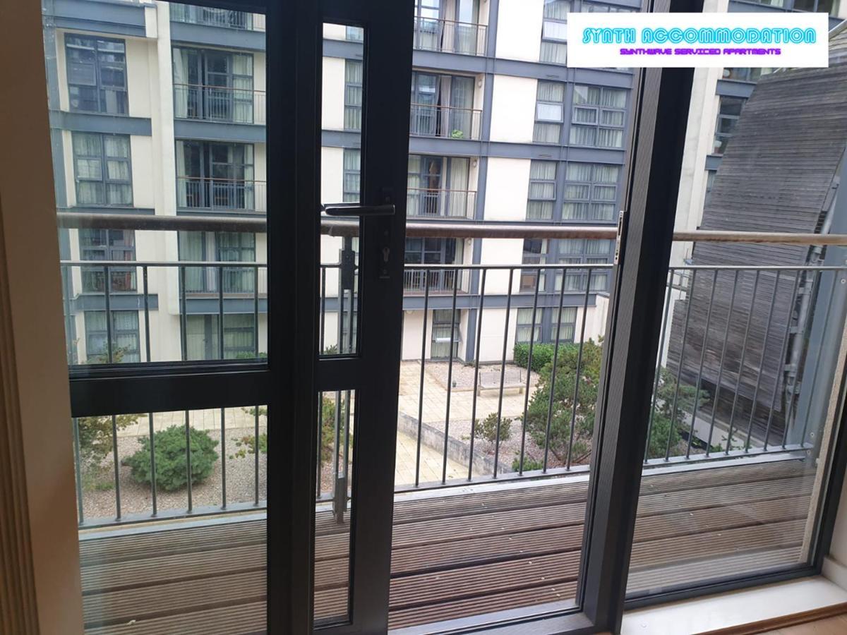 80s Retro 1 Bedroom Serviced Canary Wharf Perfect For Corporate Business Families & Leisure Guests Appartement
